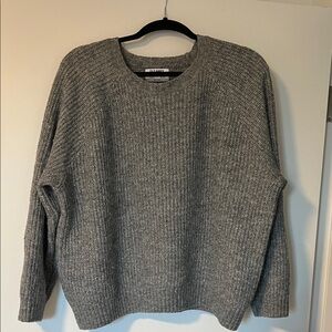 Grey old navy sweater